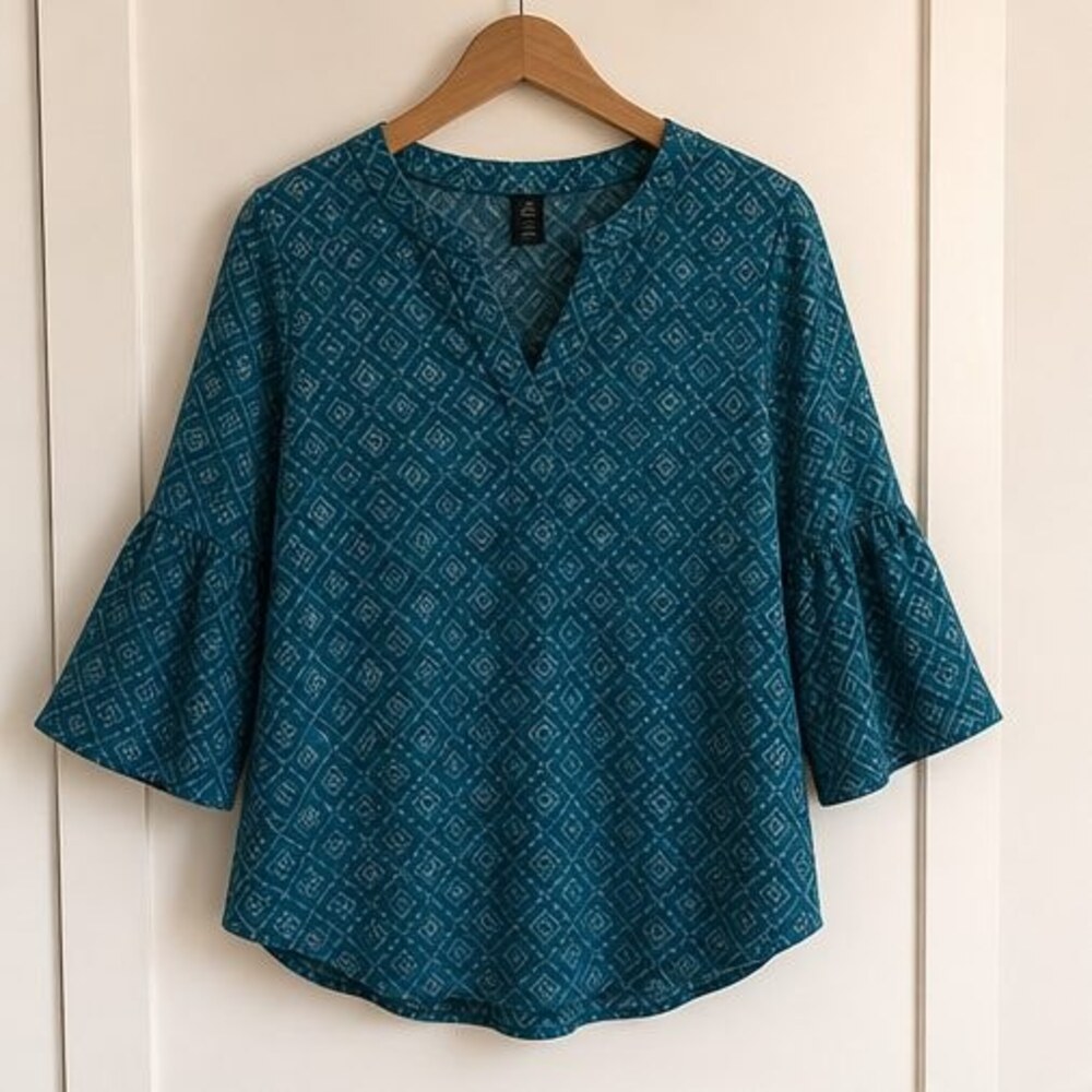Cream Puff Sleeve Top
